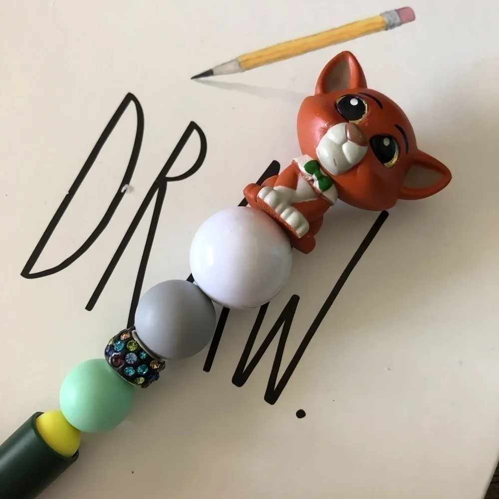 Disney Doorables: Aristocats: Thomas O'Malley handmade beaded pen